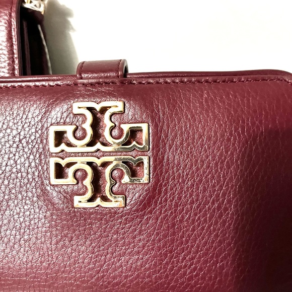 Tory Burch Authentic Goldtone Chain Slingbag & Wristlet/CP case Leather Burgundy - Picture 7 of 16